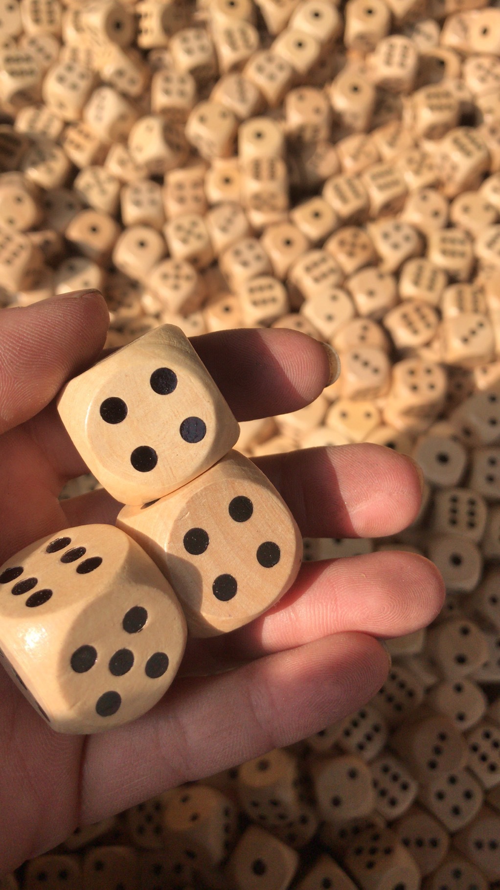 12PCS 16mm Wooden Dice Dots D6 - Party Games Gamecube ulasan dan harga